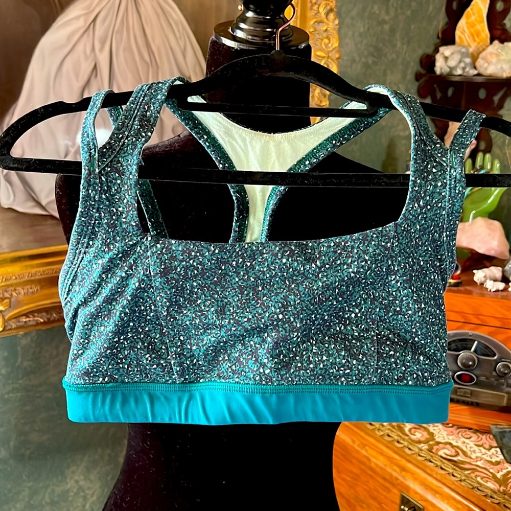 Lululemon bra